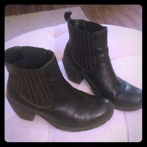 BORN leather ankle boots